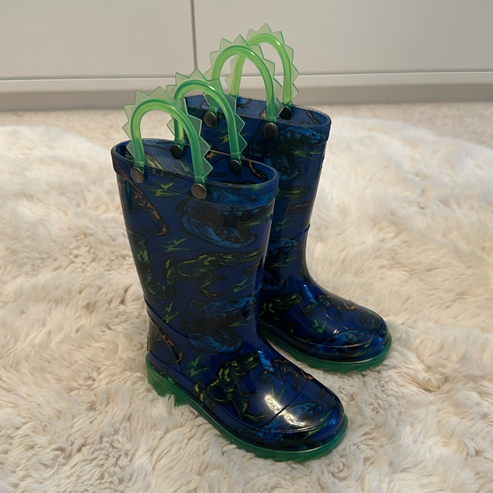 Lightly Worn Western Chief Dinosaur Toddler Rain Boots Size US 6